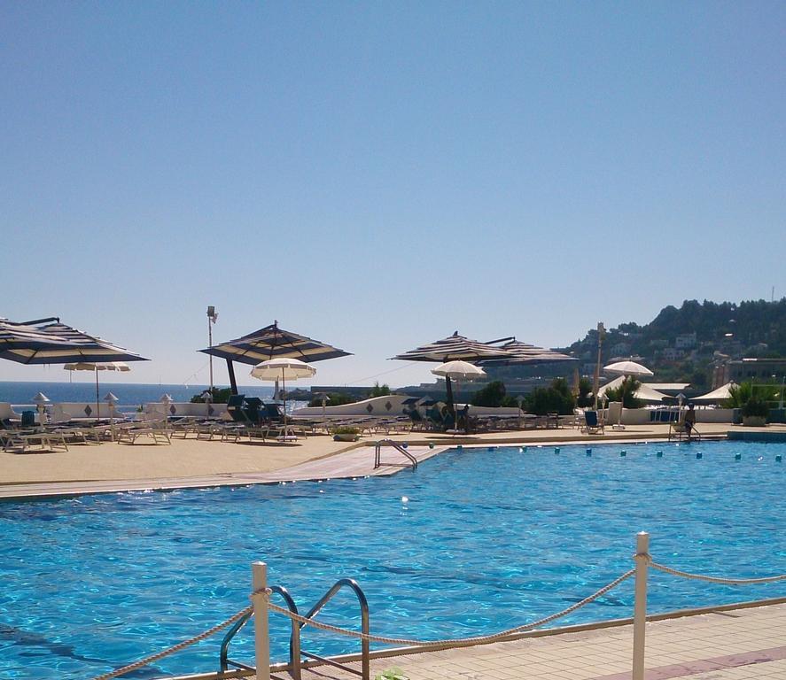La Marsa Vacances Mondello Extérieur photo