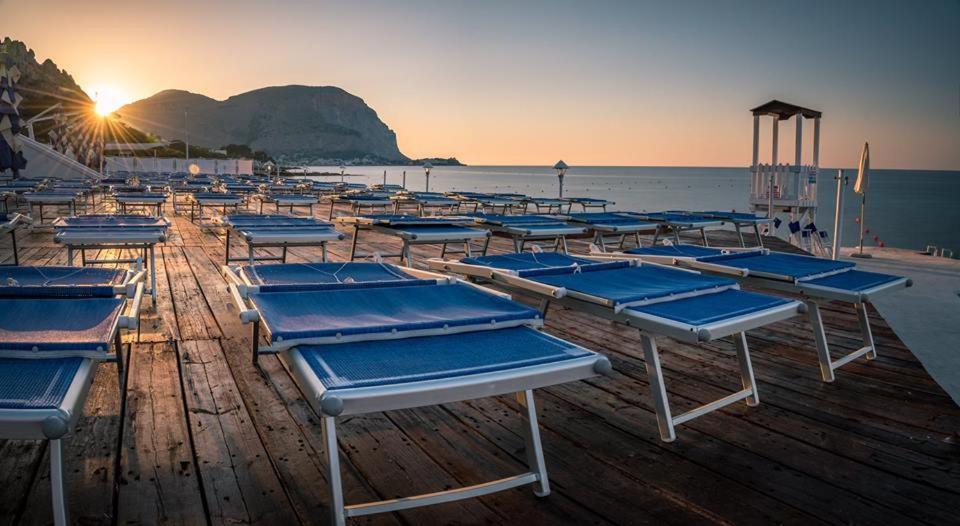 La Marsa Vacances Mondello Extérieur photo